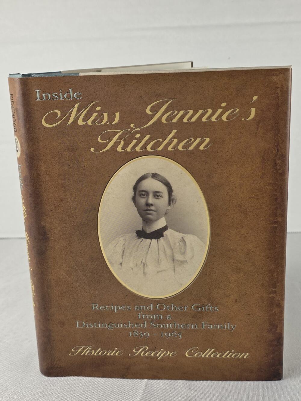 Vintage " Inside Jennie's Kitchen" Historical Recipe Book 2001 Southern Cookbook